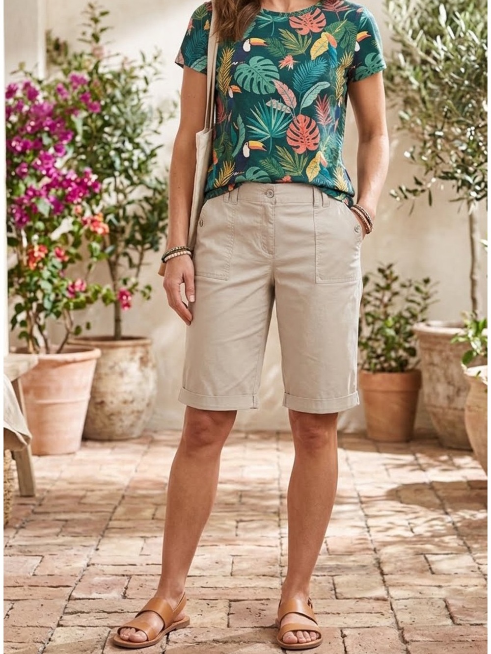 NWT Chico’s 13” Utility Shorts in Khaki Size 14 Relaxed Coastal Safari Chic